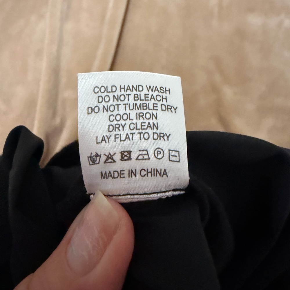 Black Women's Leggings - Picture 3 of 4